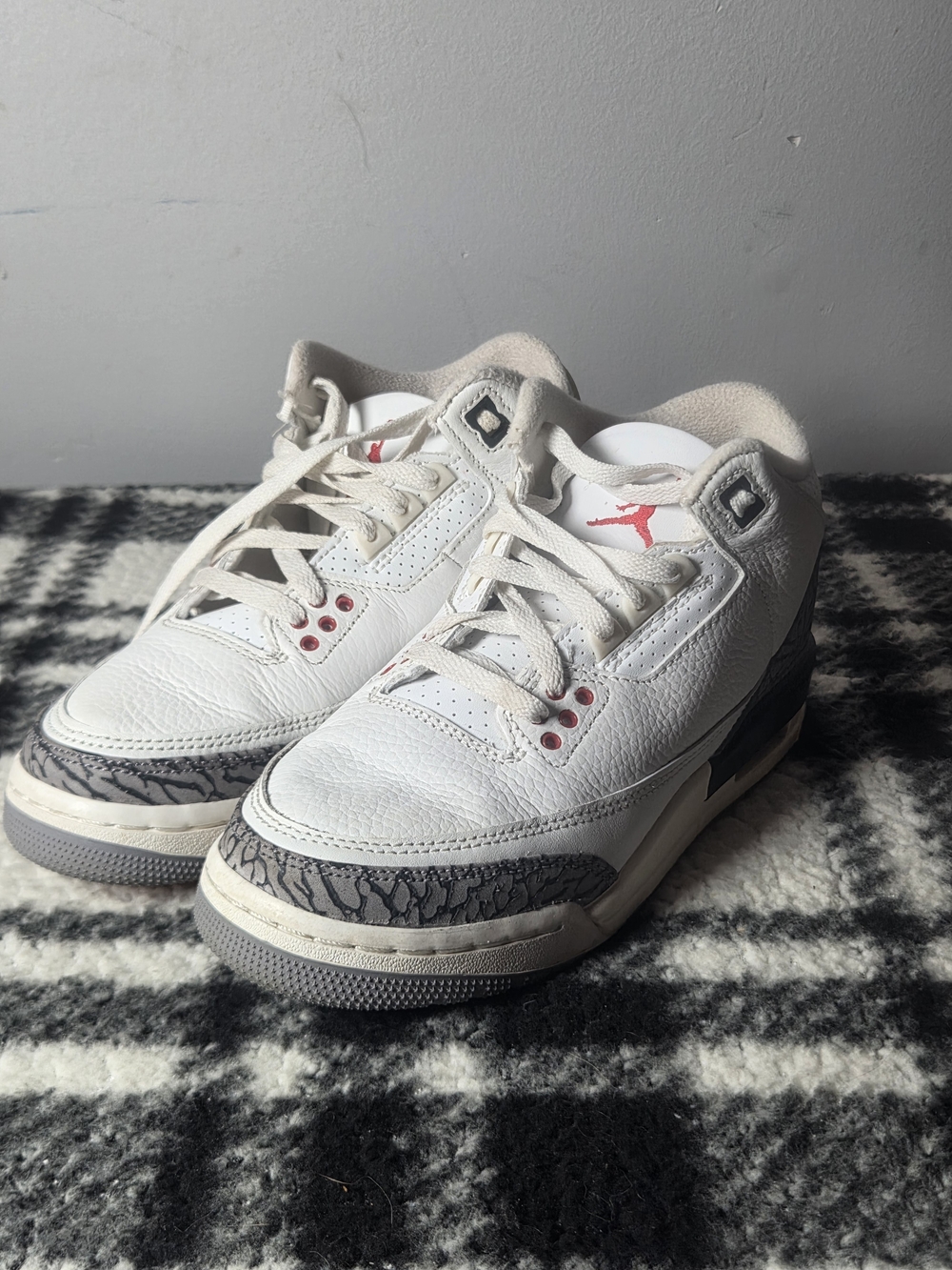 Nike Air Jordan 3 Retro Sneakers White & Black US 5.5Y